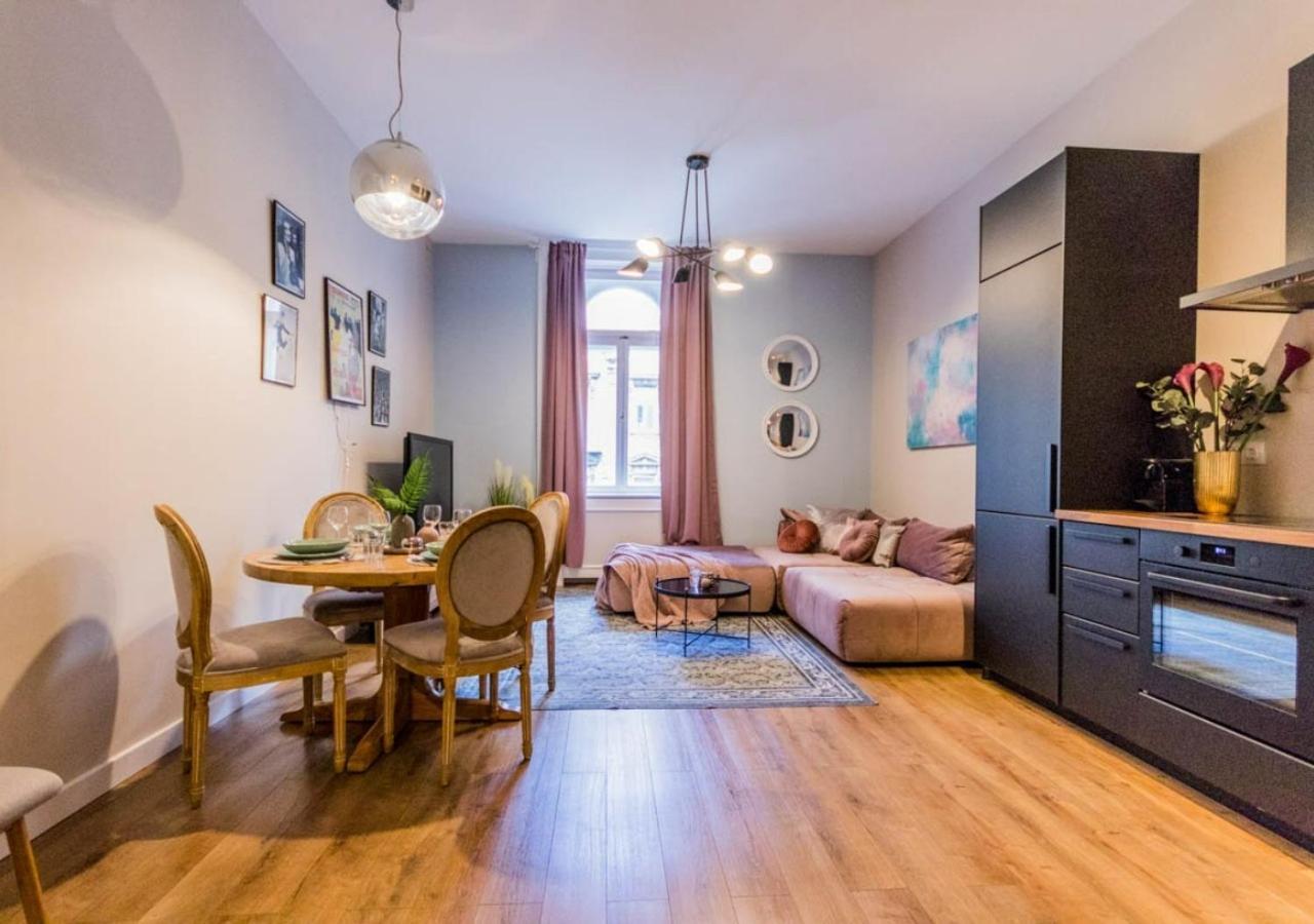 Budapest True Gem Downtown Next To Synagogue And Gozsdu Garden Area Buitenkant foto